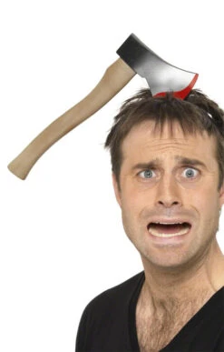 Beil Im Kopf