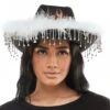 Cowboyhut Mit Fransen & Federn Schwarz -FaschingFreude Verkäufe schwarzer cowboyhut mit federn und schmucksteinen cowgirlhut mit glitzer cowgirl kostuem cowboy kostuem kostuem accessoire 53421