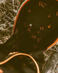 Creepy Kürbis Sarg Handtasche Orange 10 Creepy Kürbis Sarg Handtasche Orange -FaschingFreude Verkäufe spooky pumpkin sarg handtasche orange haunted hallows coffin shaped bag halloween und gothic geschenkartikel 53302 3